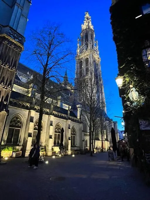 Cozy Antwerp - City Family Apartment With Parking 0*,