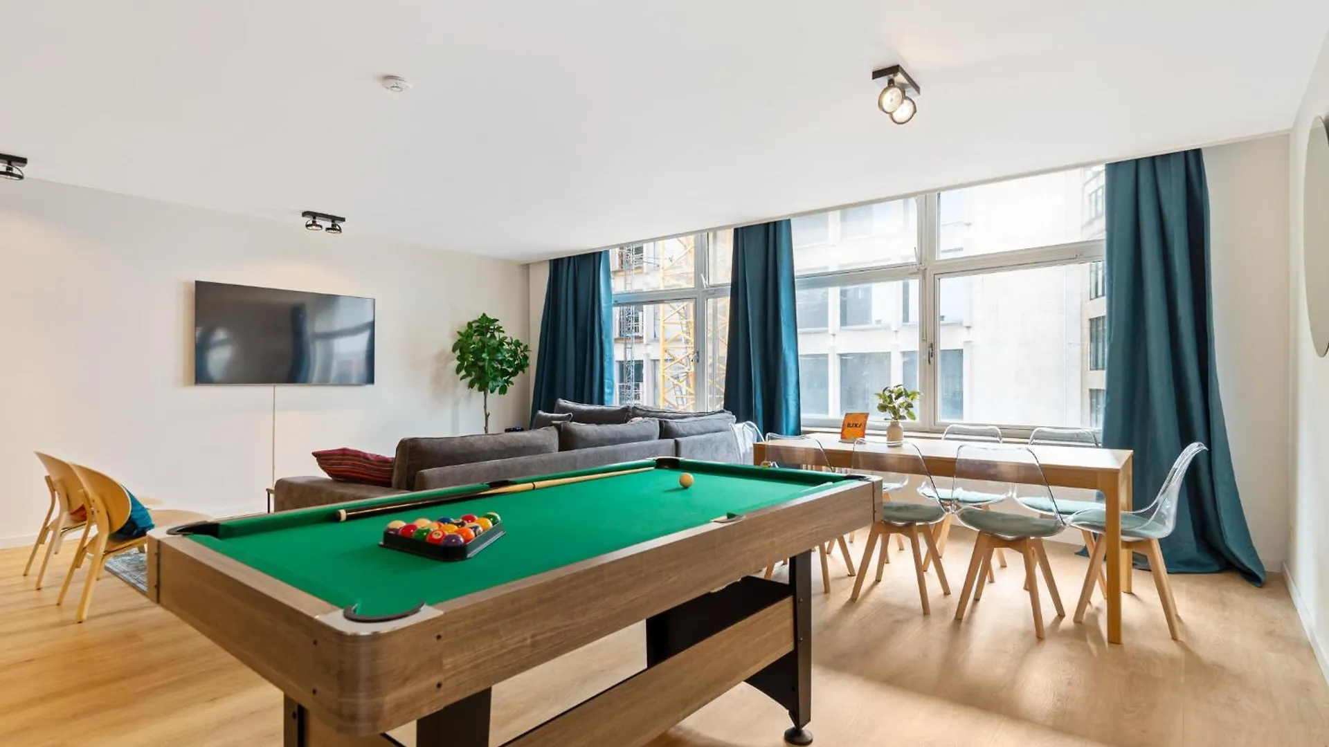 Cozy Antwerp - City Family Apartment With Parking